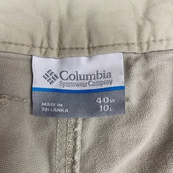 Columbia Flat Front Tan Shorts Men’s 40W - Picture 3 of 3